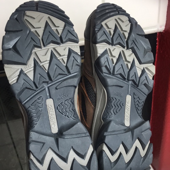 HI-TEC Apex Lite Men's Waterproof Hiking Boots - Picture 9 of 16